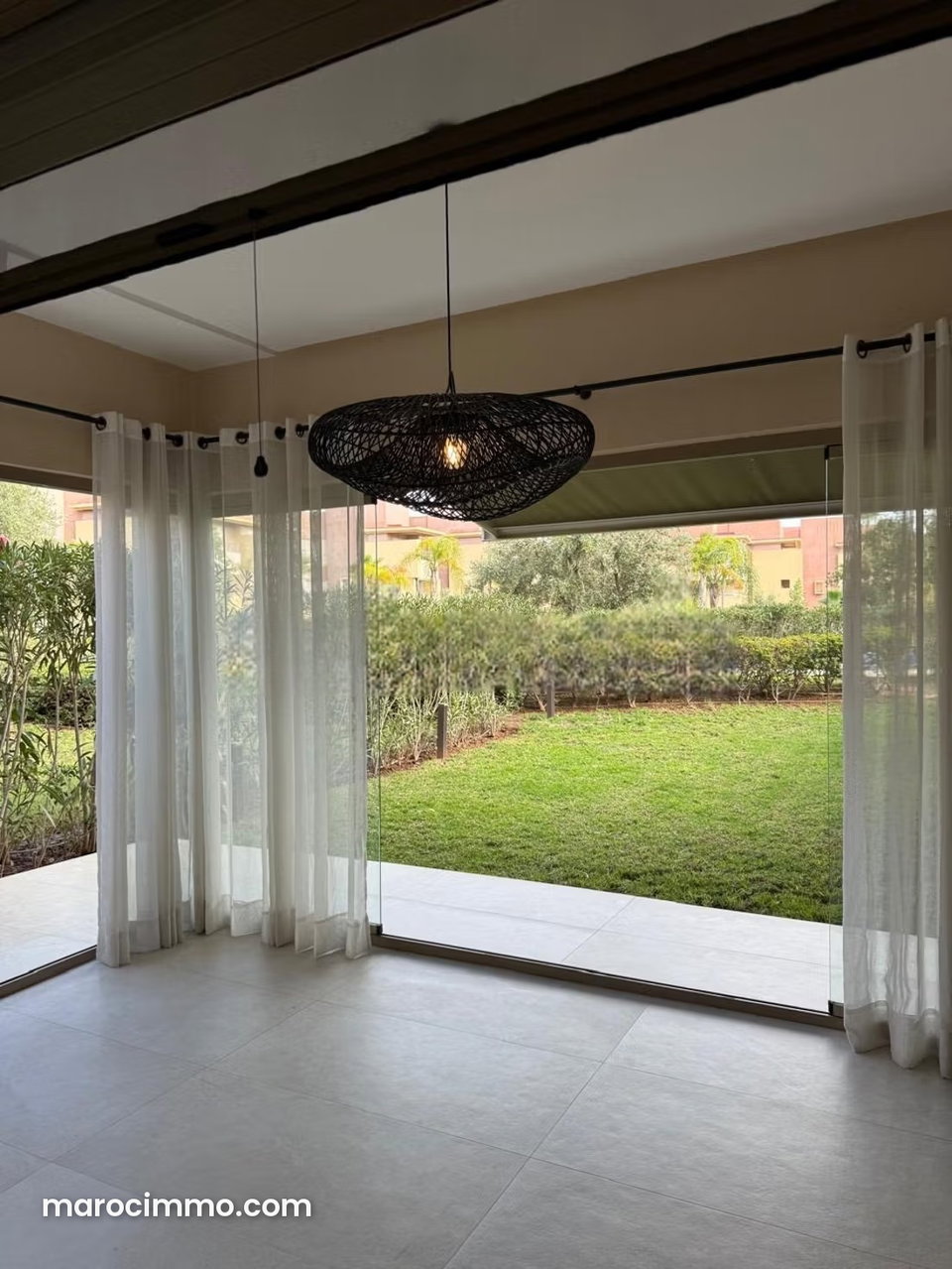 Rez de jardin 3 Chambre à Prestigia à louer