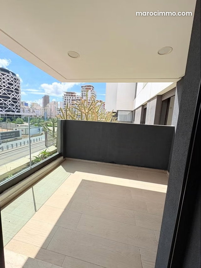 3 chambres vide CFC AVEC UNE BELLE VUE — 2