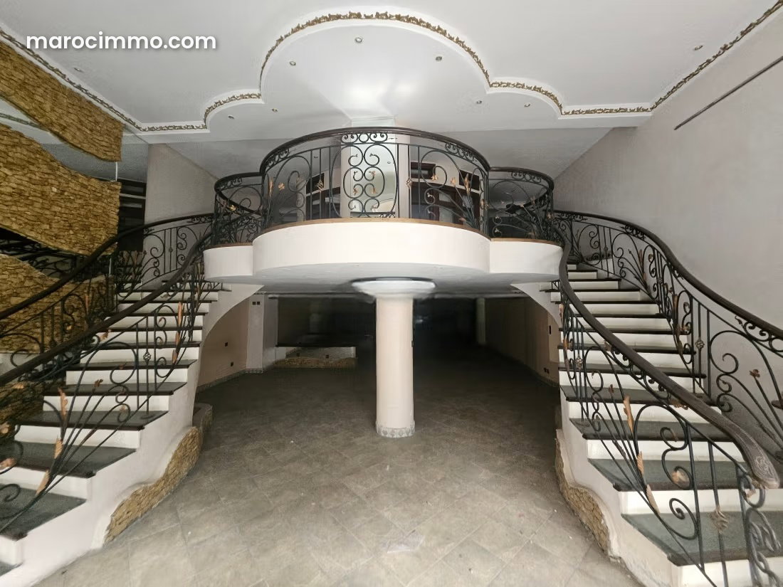 Local commercial 280 m², Gauthier, Casablanca, standing et visibilité — Casablanca