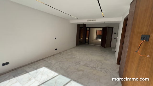 Location appartement duplex Gueliz Victor Hugo vide piscine collective — 4