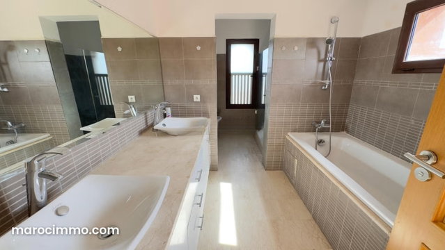 Appartement à vendre ou à louer — 2