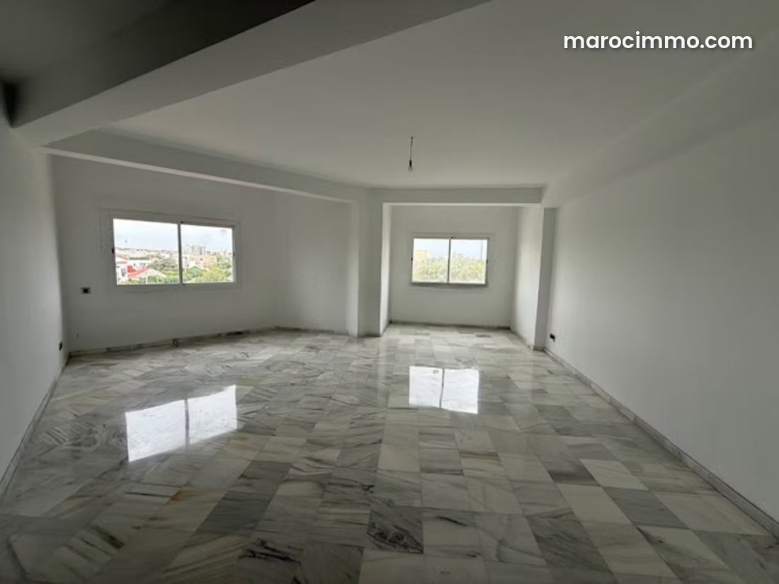 High-end 60 m² office, 3rd floor with security, Safi 1 — Safi