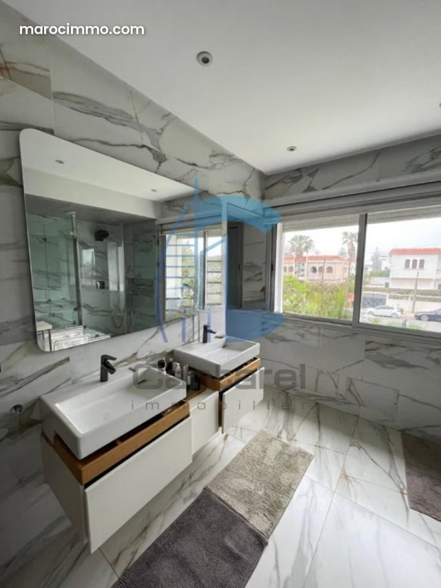 Vente harmonieux villa ain diab — 2
