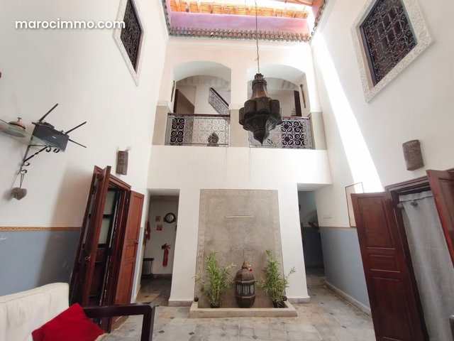 TOP AFFAIRE. Riad titré a côté Jemma el fna — 2