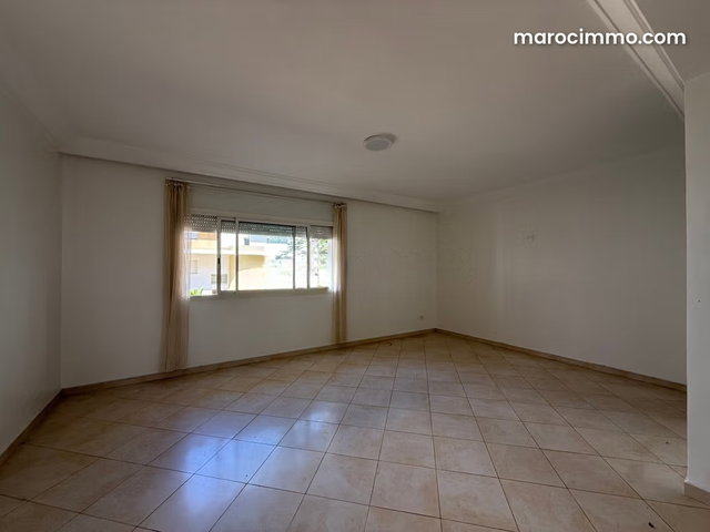Joli appartement à louer à Oulad mtaa Hay Riad — 2