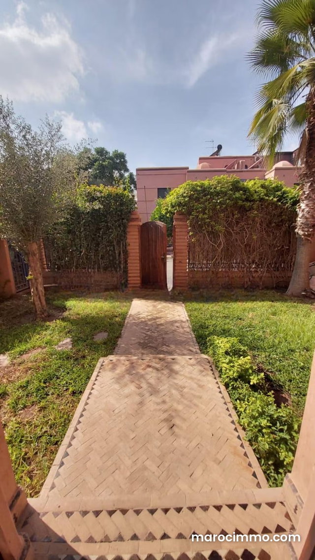 À louer: villa meublée avec 5 chambres, piscine et terrasse — 2