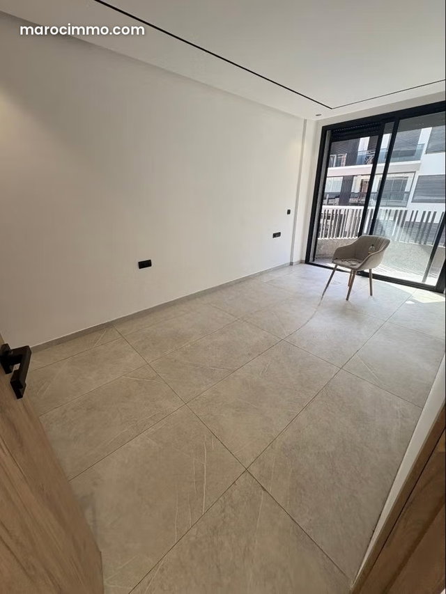 Beautiful apartment for rent in Les Princesses. 1 beautiful bedroom. Satellite dish and security — 4
