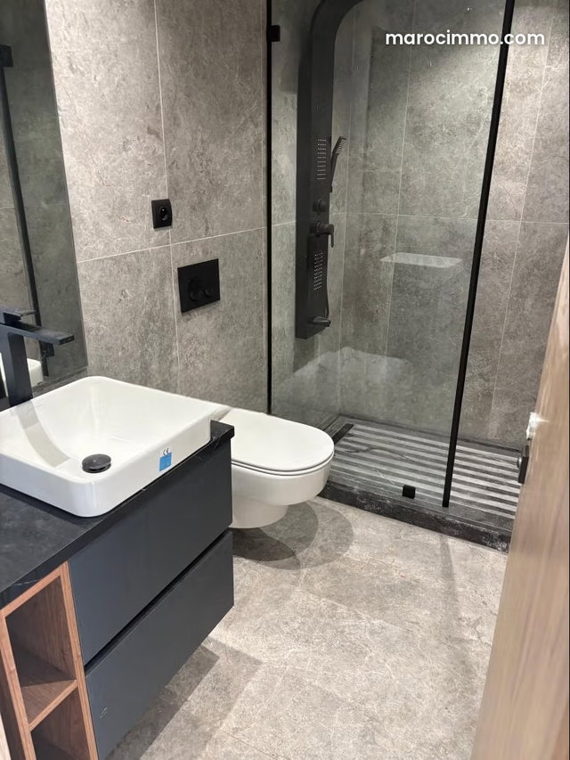 Beautiful apartment for rent in Les Princesses. 1 beautiful bedroom. Satellite dish and security — 2