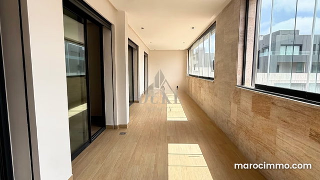 UN SPACIEUX 2CH & Salon en 4ème étage à SOUISSI — 2