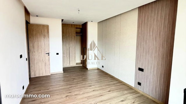 UN SPACIEUX 2CH & Salon en 4ème étage à SOUISSI — 3