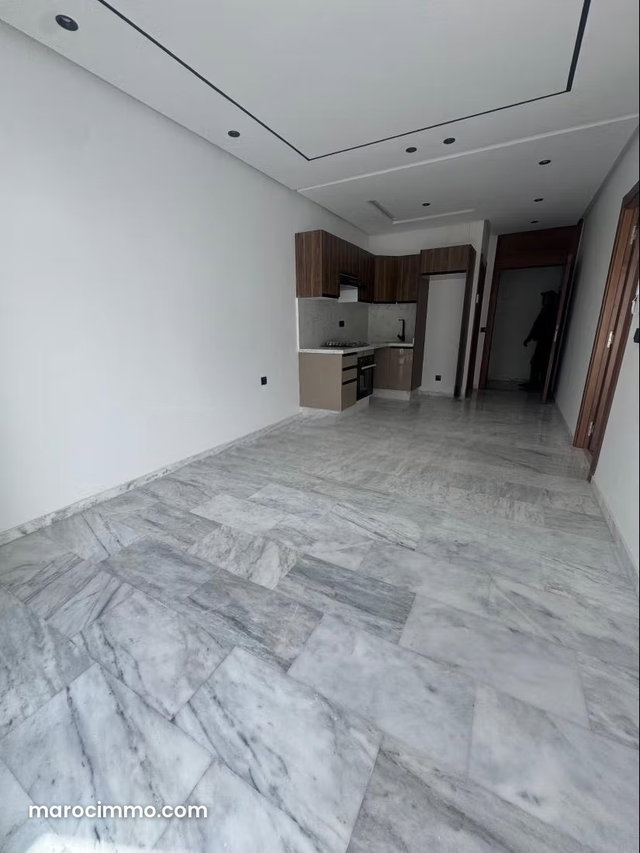 Vente d'un bel appartement à Palmier. Superficie 65 m². Porte blindée, sécurité — 4