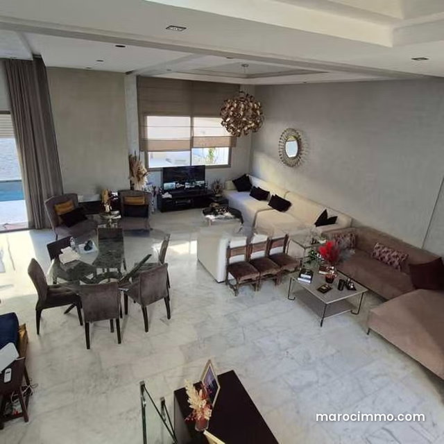 Villa à Vendre de 201.0 m² à Bouskoura, Bouskoura — 2