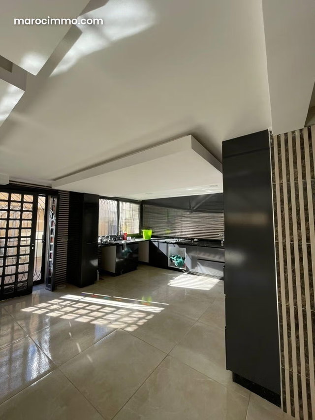 Villa neuve à Louer — 3