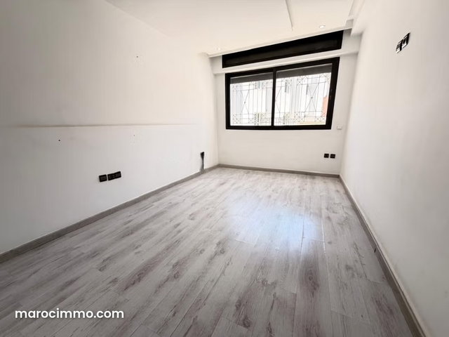 À louer – Appartement 114 m² avec terrasse à Hassan, Rabat — 3