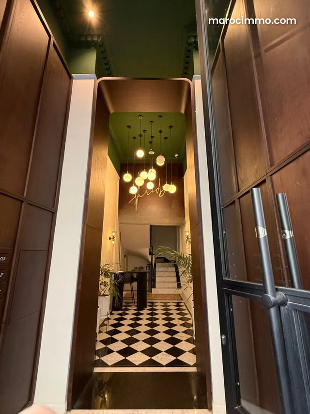 Très bel appartement en location à Bourgogne Ouest racine. 2 pièces. Meublé — 5