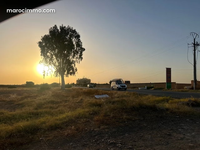 Vente de terrain à Ourika. Superficie 10000 m² — 2