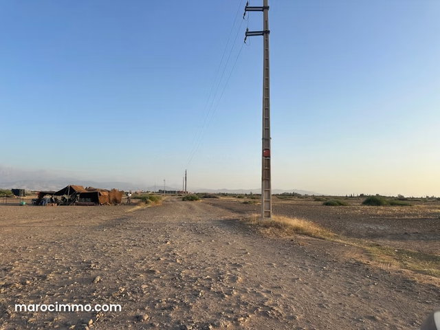 Vente de terrain à Ourika. Superficie 10000 m² — 4