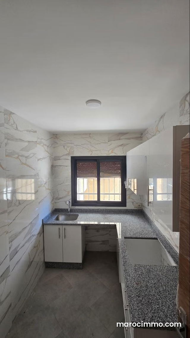 Sell apartment in Martil. 2 comfortable rooms. Secure residence with locked door — Martil