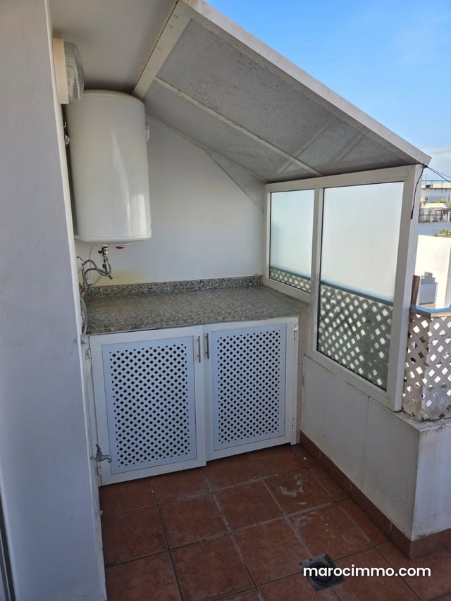 Très bel appart 2p meublé à agdal avec terrasse — 5