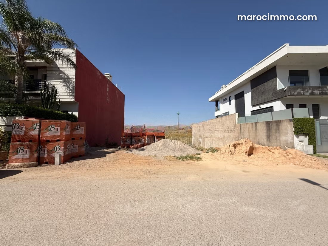 352 m² Buildable Plot on Route Immouzer, Fez — Fez