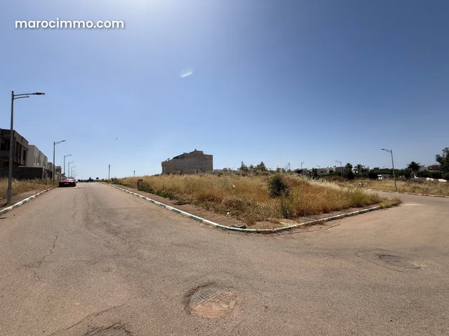 Vente de terrain à Route Immouzer. Surface totale 496 m² — 2
