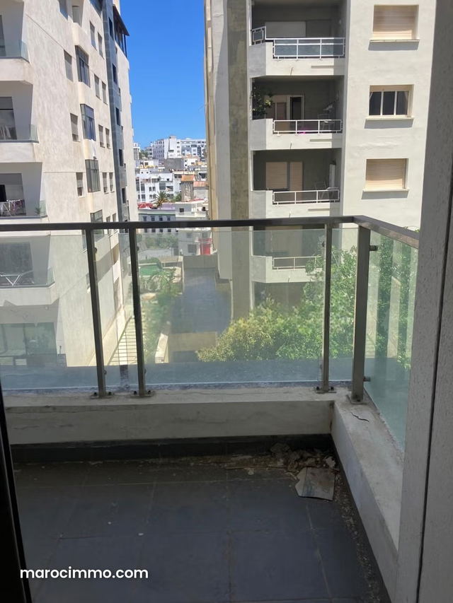 Appart Iberia 143 m² 3 chambres 2 facades — Tanger