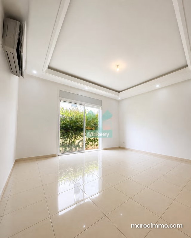 Rare rez de jardin à ain diab 3 chambres — 4