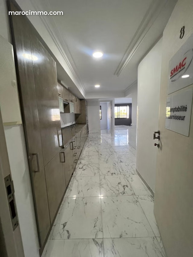 A louer espaces bureaux neufs route El Jadida — 3