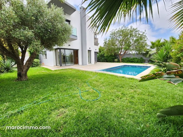 Sublime villa à louer sur la ville verte — بوسكورة