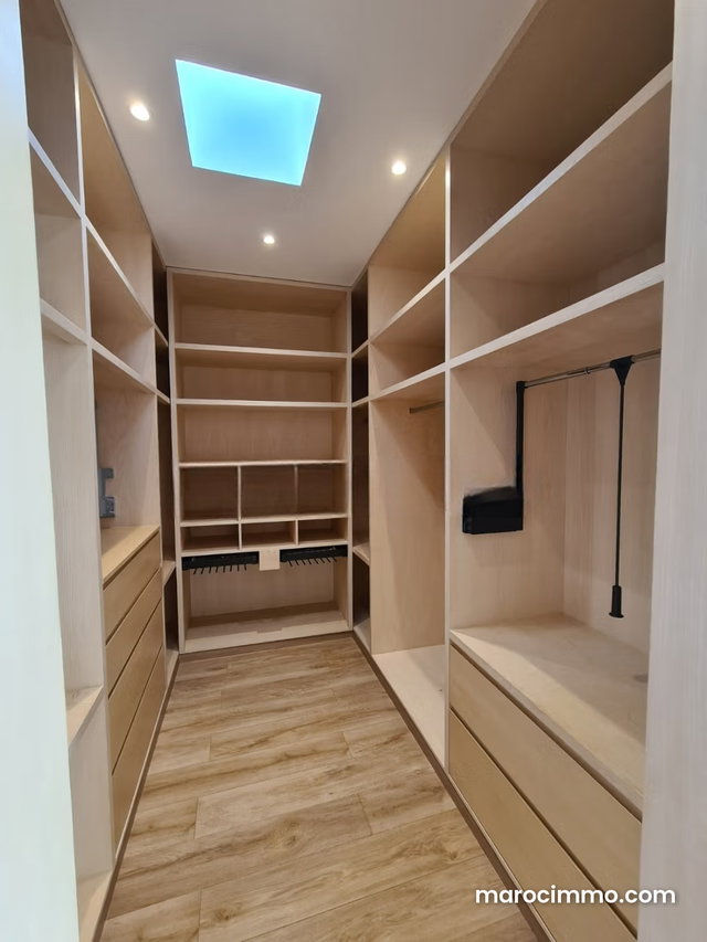 Superbe villa de 318m en location à Dar Bouazza — 3