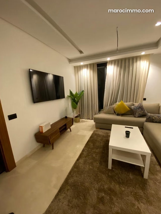Bel appartement en location à Bourgogne Est. Surface de 60 m². Bien meublé — 4