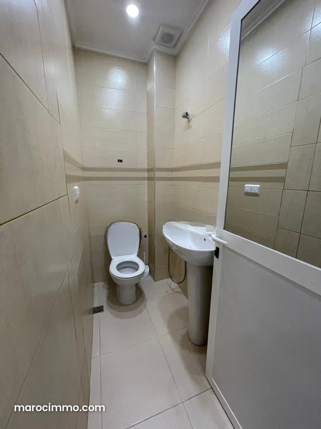 Superbe appartement à louer à M'Diq. Surface totale 55 m². Meublé — 4