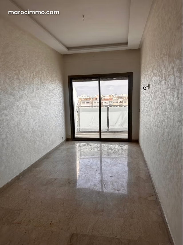 Appartement à louer à Les Hôpitaux. Surface de 70 m² — 2