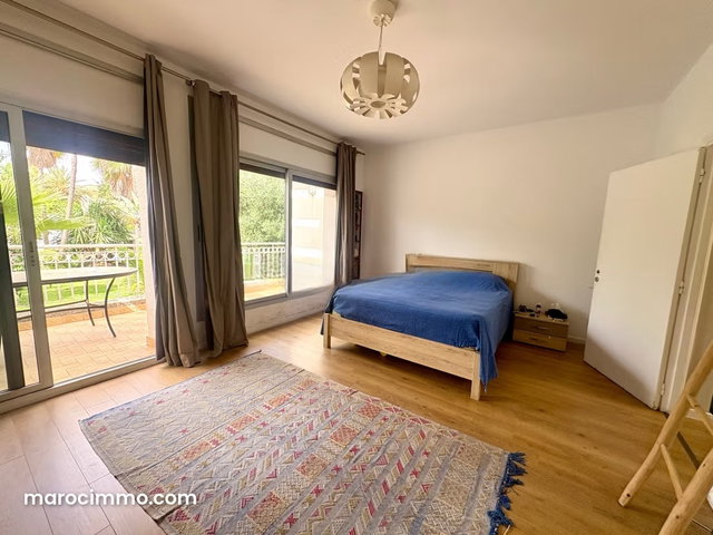 Villa avec magnifique jardin proche des commodités — 4