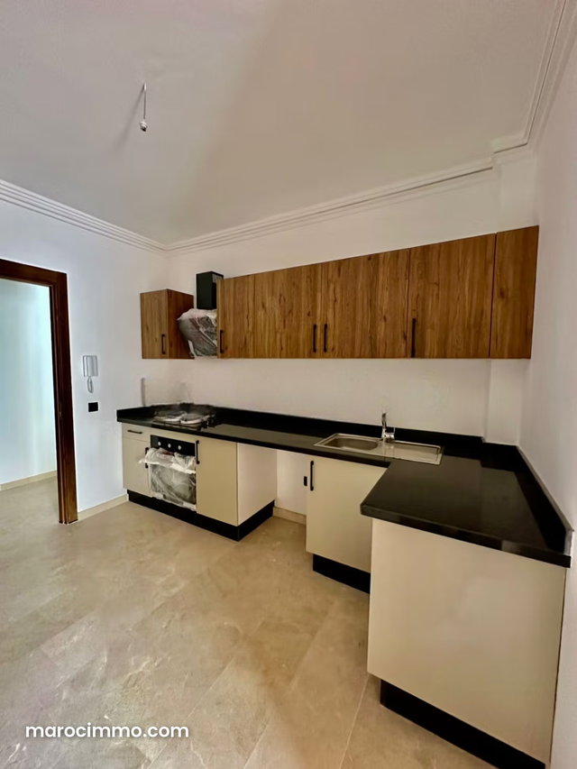 Appartement non meublé à Semlalia — 2