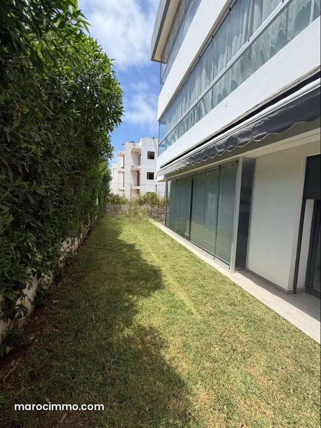 Superbe appartement à louer à Dar Bouazza. 4 pièces. Meublé — 3