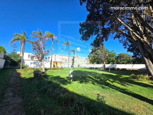 DV. 1023: Villa à vendre sur la colline d’Anfa — 2