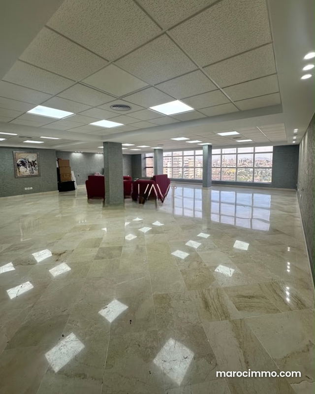 Plateau bureau à vendre ou à louer centre ville — Tanger