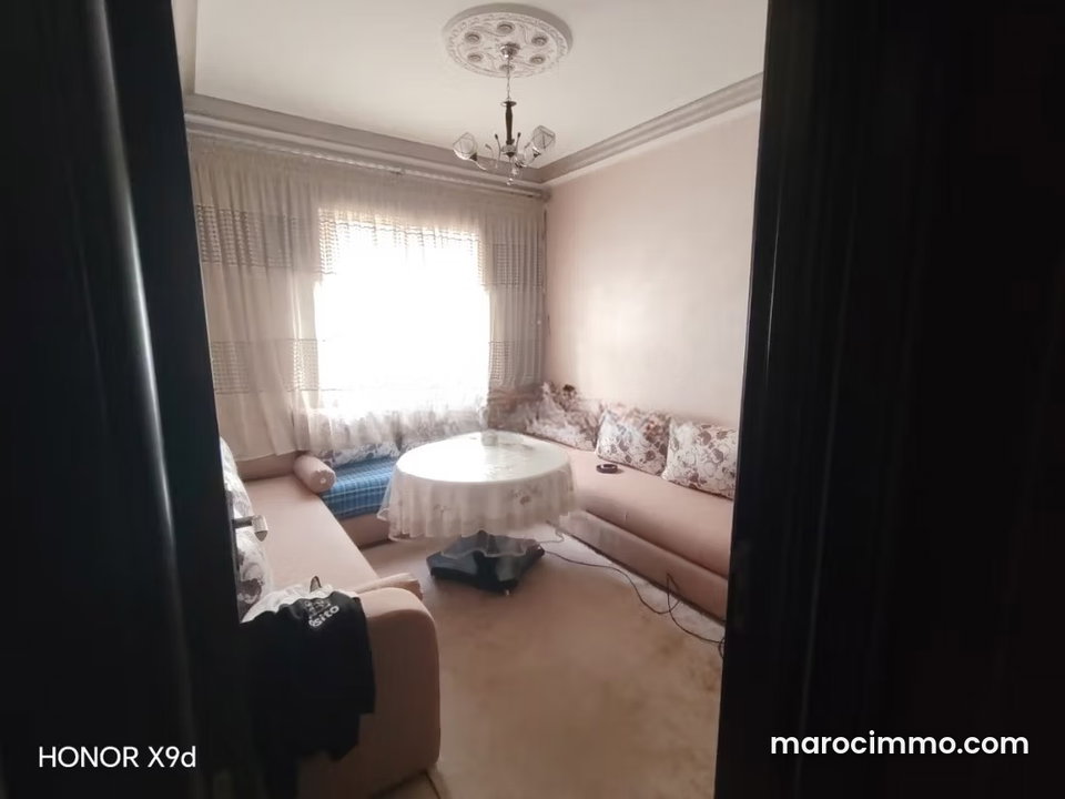 Chambre meuble en face la face la gare 1600 dh