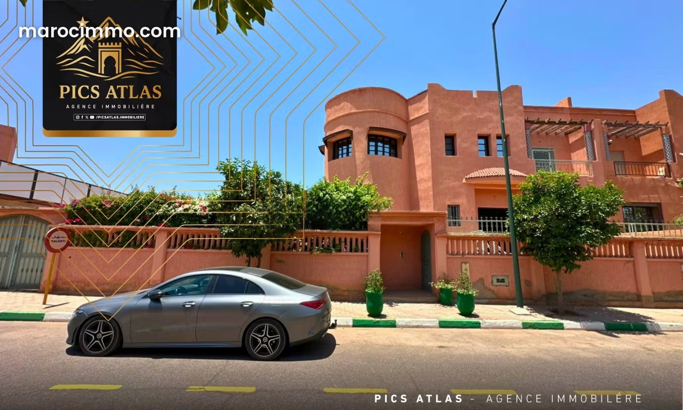 480 sqm villa, 7 bedrooms, in a secure residence in Hay Targa, Marrakech — Marrakesh
