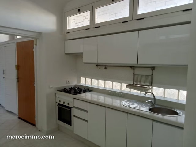 Magnifique appartement non meublé en location à Agdal — 4