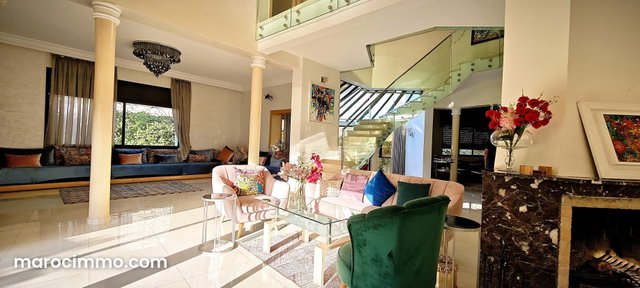 Location villa de haut standing à Riyad. Superficie 500 m². Bien meublé — 4