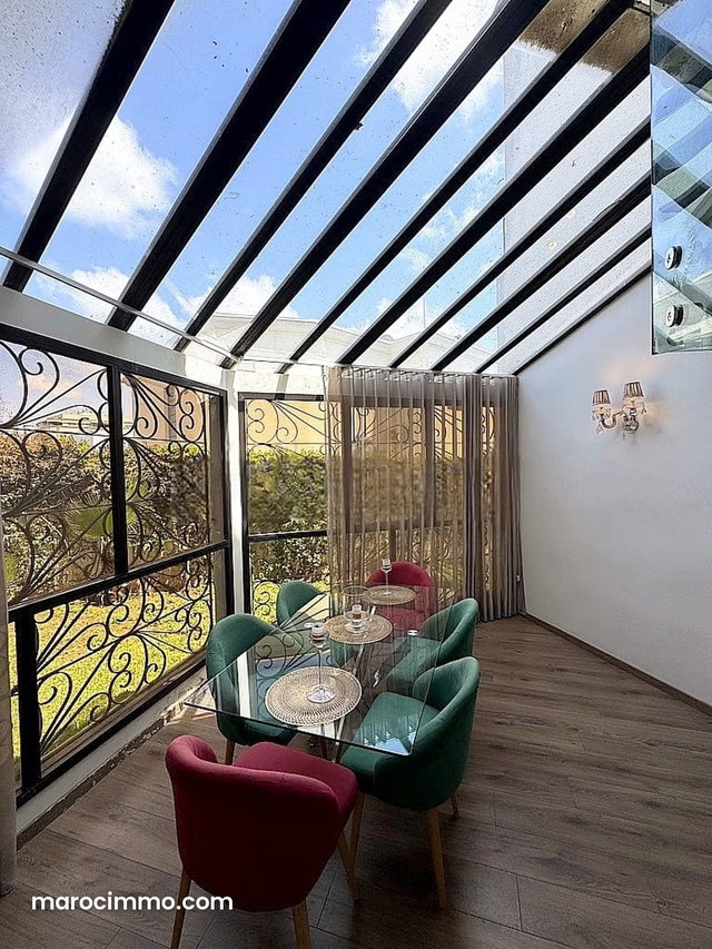 Location villa de haut standing à Riyad. Superficie 500 m². Bien meublé — 3