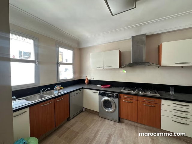 À louer – Spacieux appartement de 165 m² à Racine, Casablanca — 3
