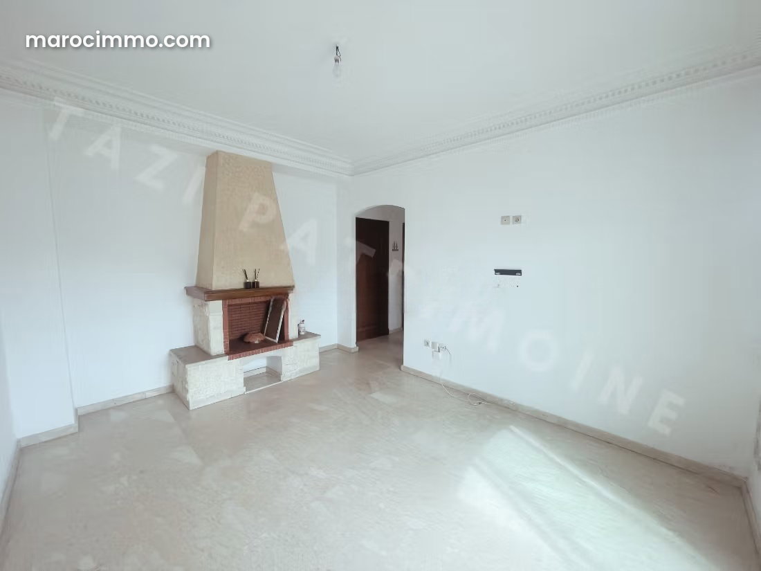 79 m² Top-Floor Apartment with Terrace, Racine, Casablanca — Casablanca