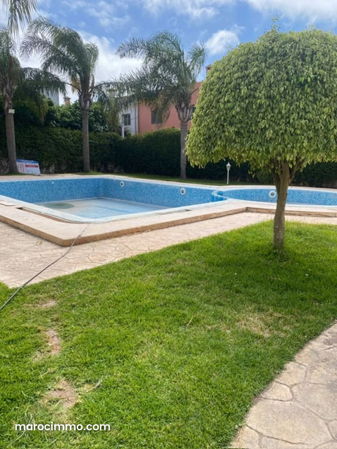 Furnished Apartment with Swimming Pool in Central El Jadida — El Jadida