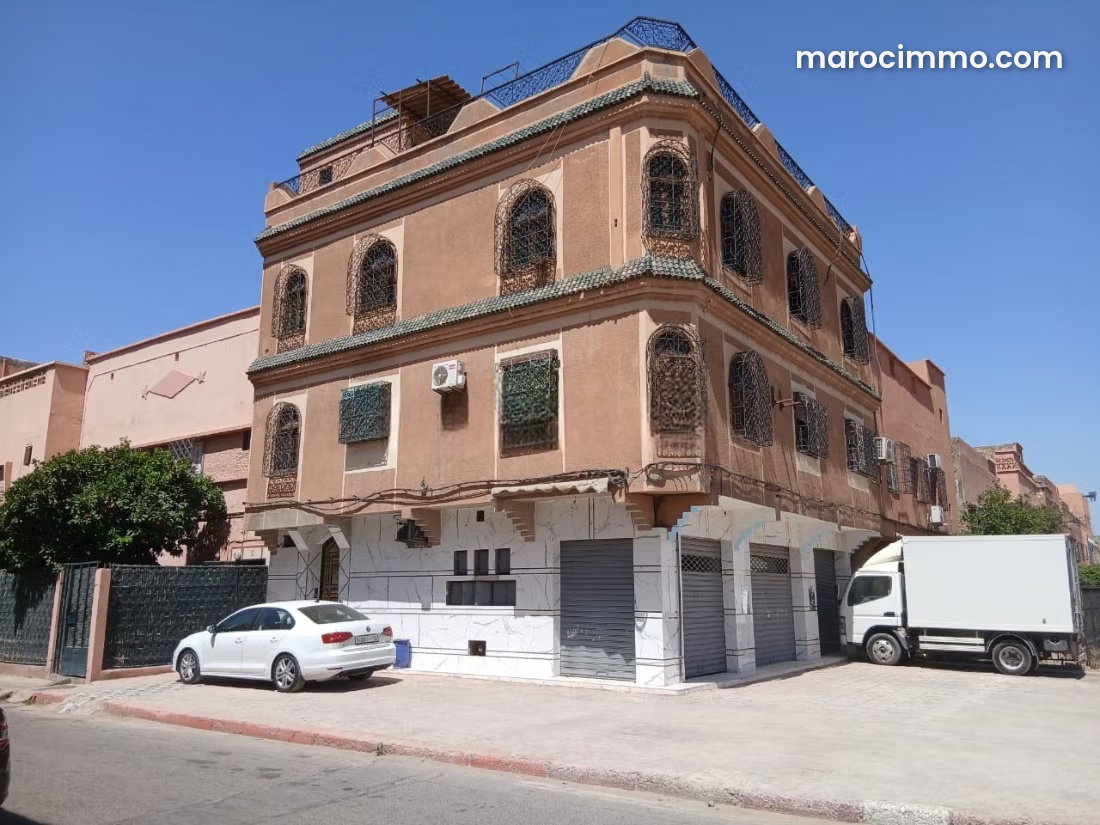 عمارة سكنية وتجارية معروضة للبيع في عين مزوار بمراكش — مراكش