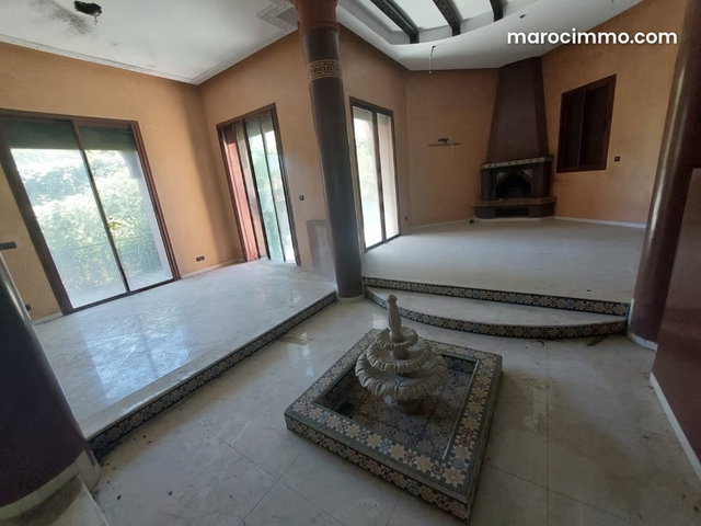 Villa ancienne dans le prestigieux quartier de Jbel Kbir — 2