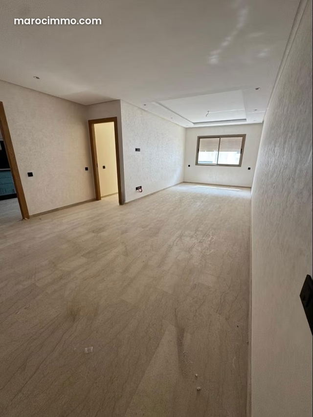 Vente d'un bel appartement à Ferme Bretonne Hay Arraha. Superficie 115 m². Antenne parabolique et sécurité — Casablanca