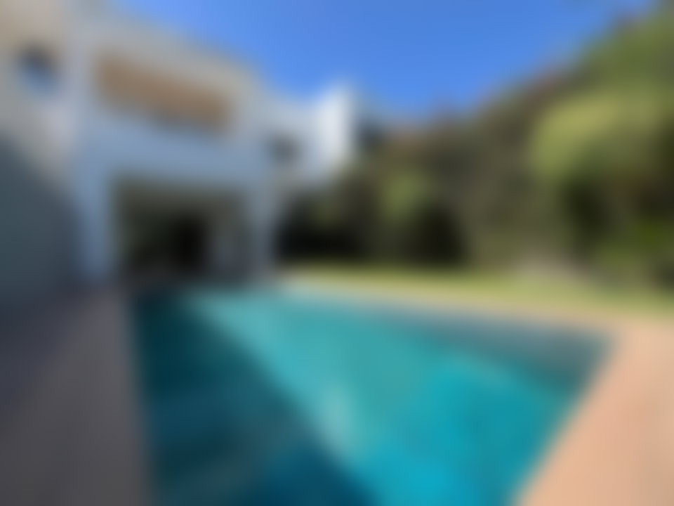 فيلا رحبة للإيجار بالمدينة الخضراء بوسكورة